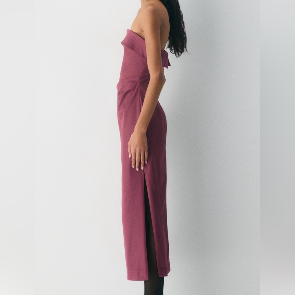 Aritzia - Exclusive Satin Dress (Opera Rose color) - Picture 3 of 6